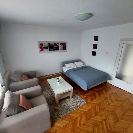 Peaceful And Spacious Apartment With Free Parking Banja Luka Exteriör bild