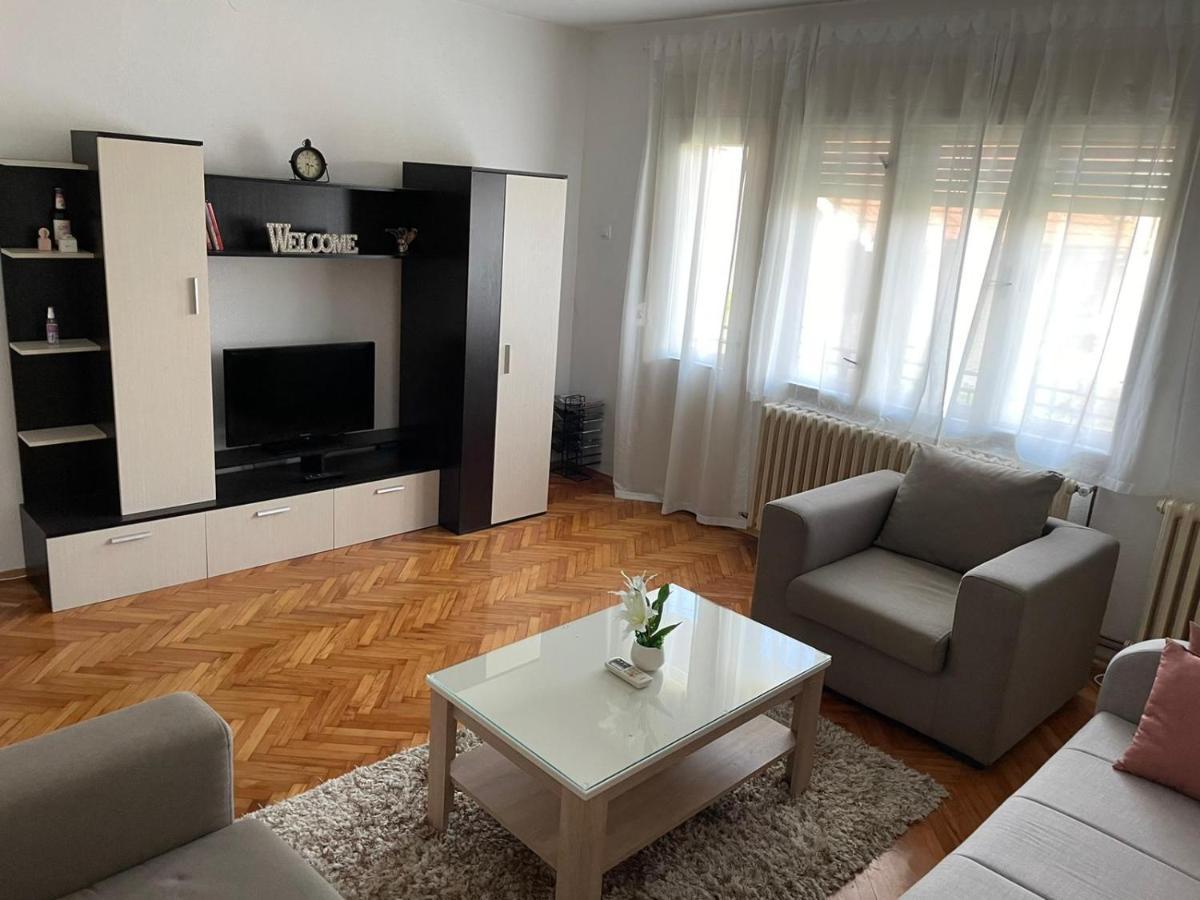 Peaceful And Spacious Apartment With Free Parking Banja Luka Exteriör bild